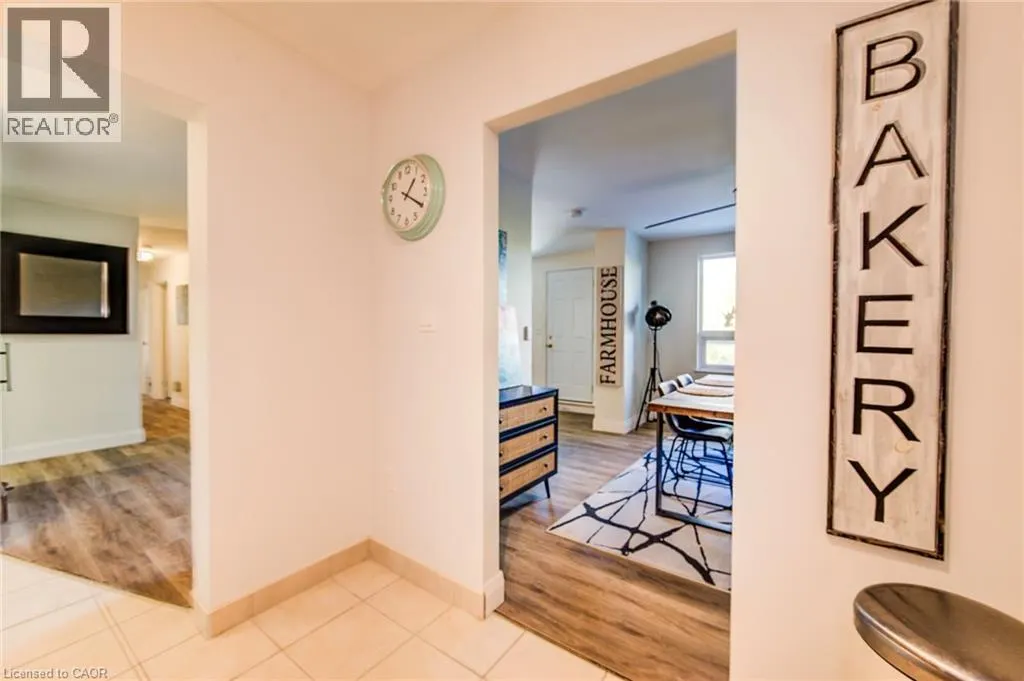 58 BRIDGEPORT Road E Unit# 202, #202