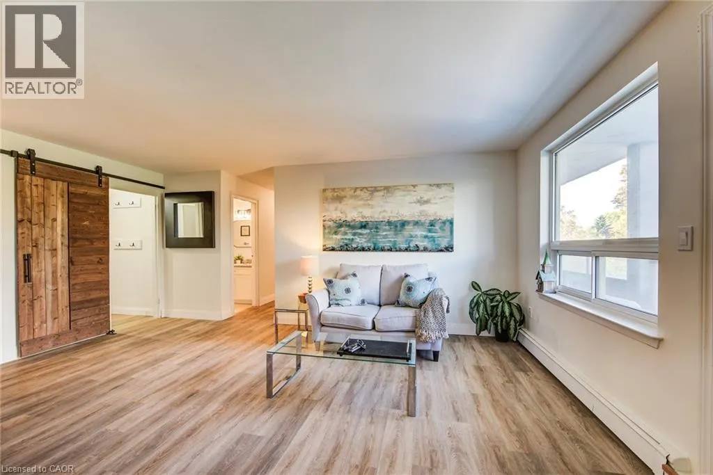 58 BRIDGEPORT Road E Unit# 202, #202