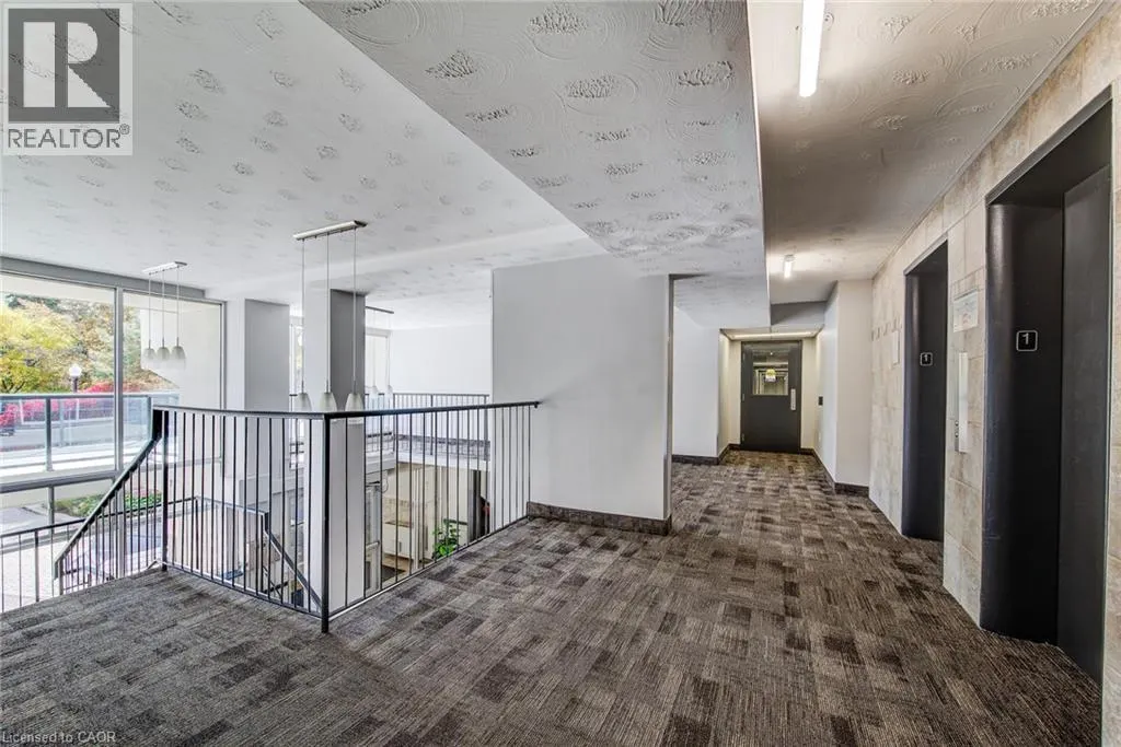 58 BRIDGEPORT Road E Unit# 202, #202