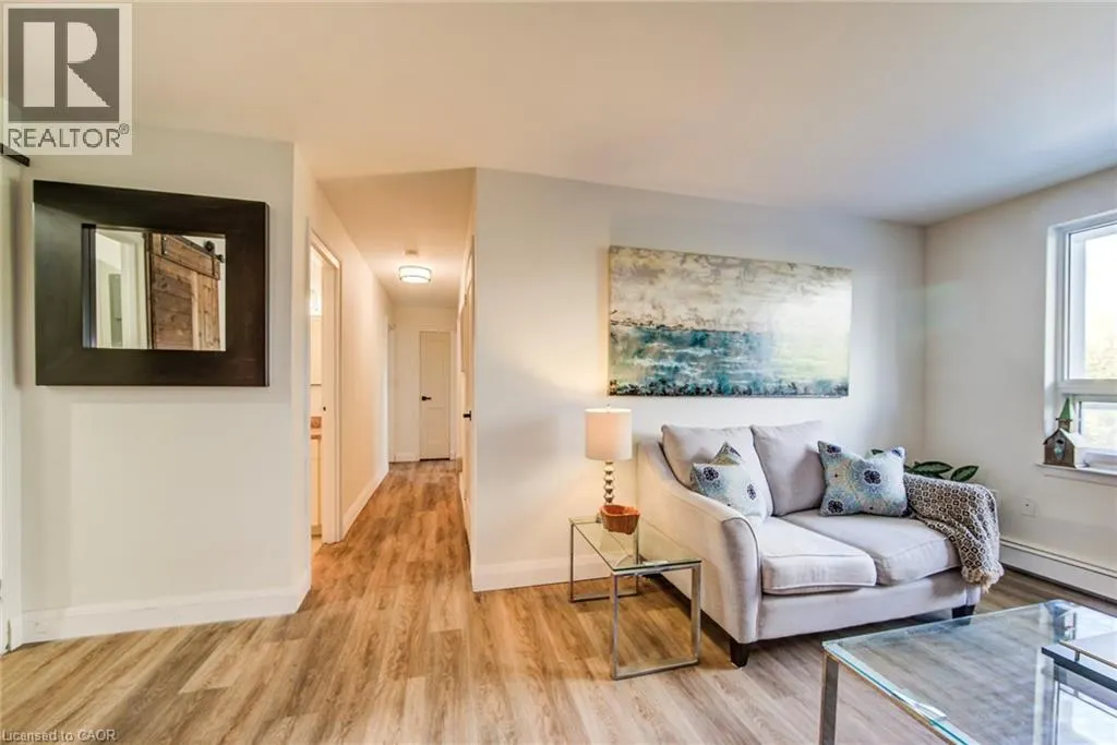 58 BRIDGEPORT Road E Unit# 202, #202