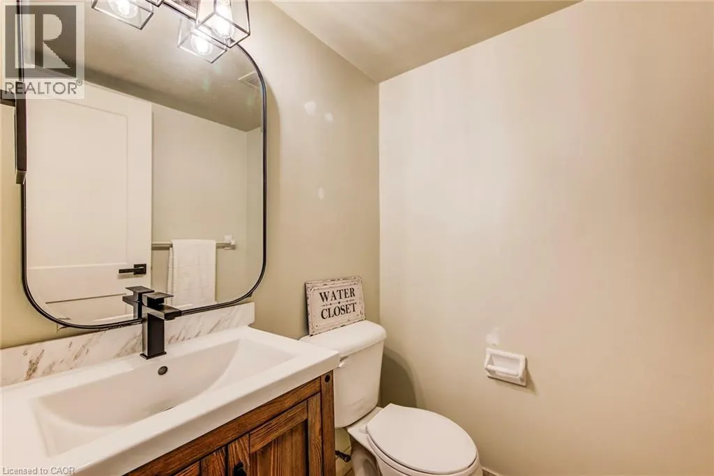 58 BRIDGEPORT Road E Unit# 202, #202