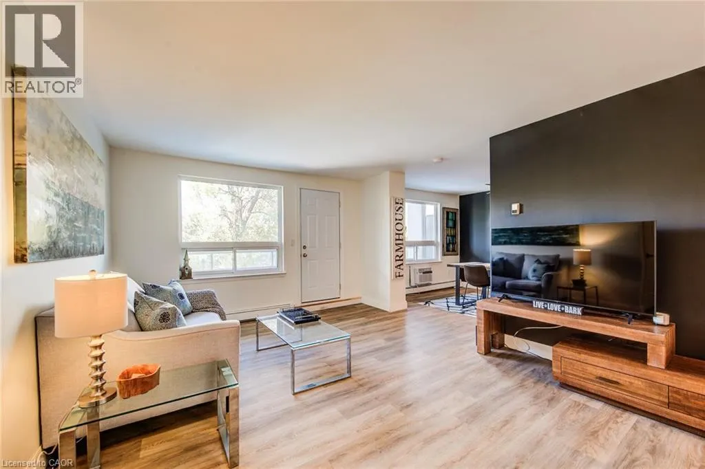 58 BRIDGEPORT Road E Unit# 202, #202