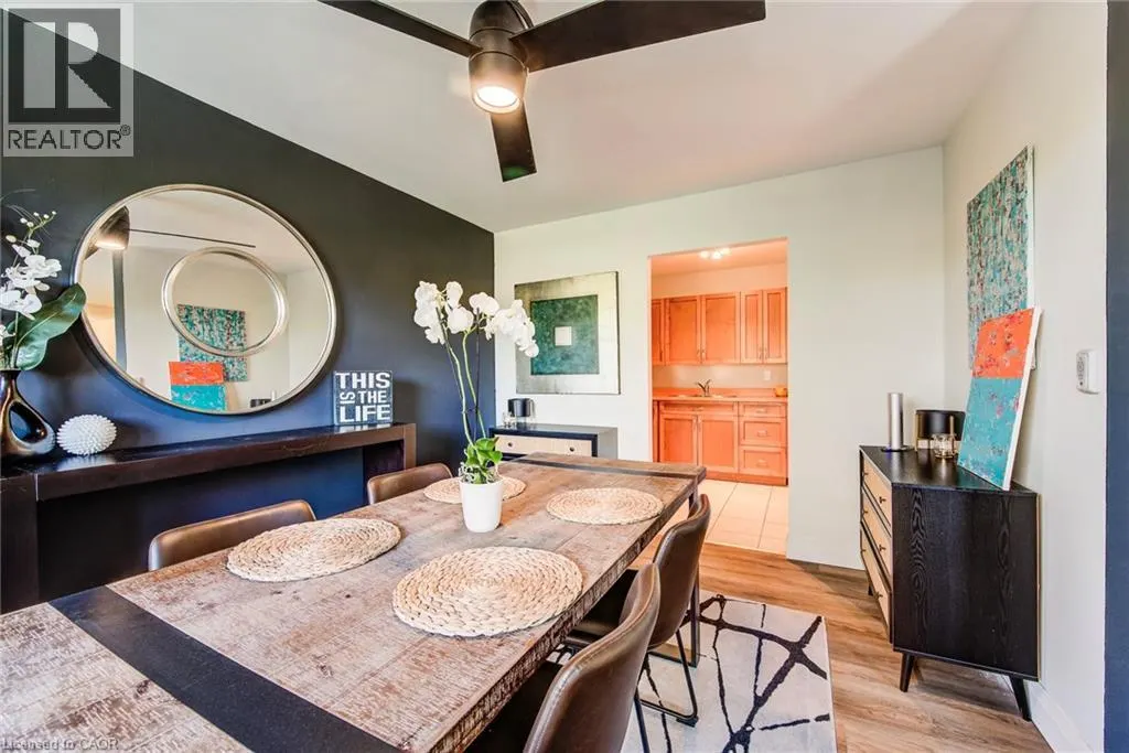 58 BRIDGEPORT Road E Unit# 202, #202