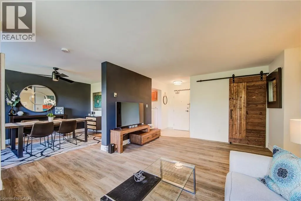 58 BRIDGEPORT Road E Unit# 202, #202