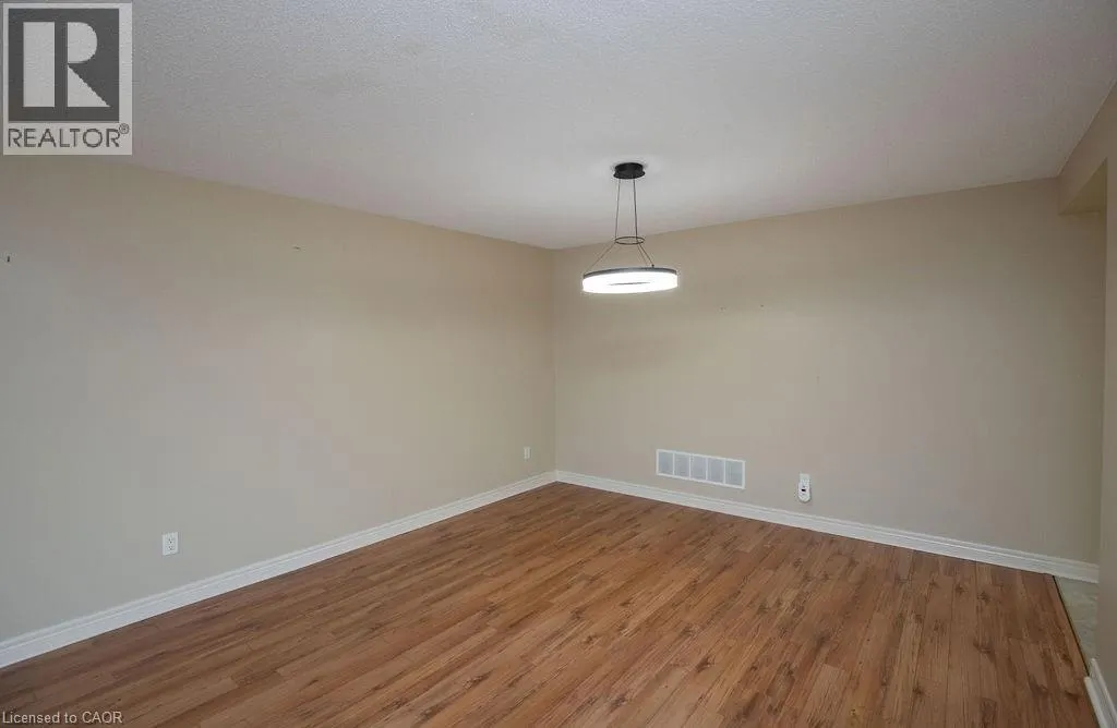990 GOLF LINKS Road Unit# 202, #202