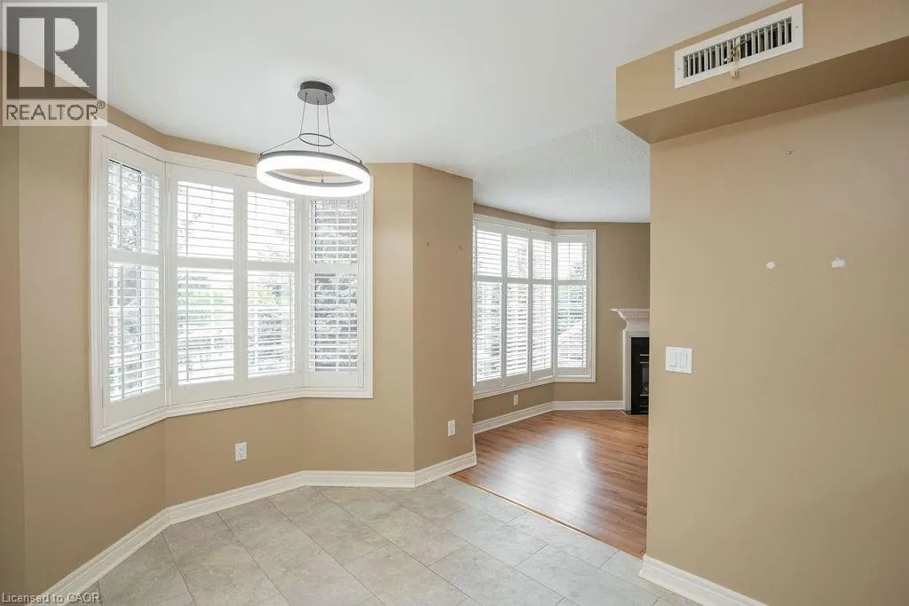 990 GOLF LINKS Road Unit# 202, #202