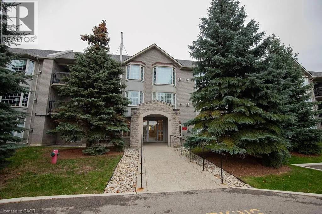 990 GOLF LINKS Road Unit# 202, #202