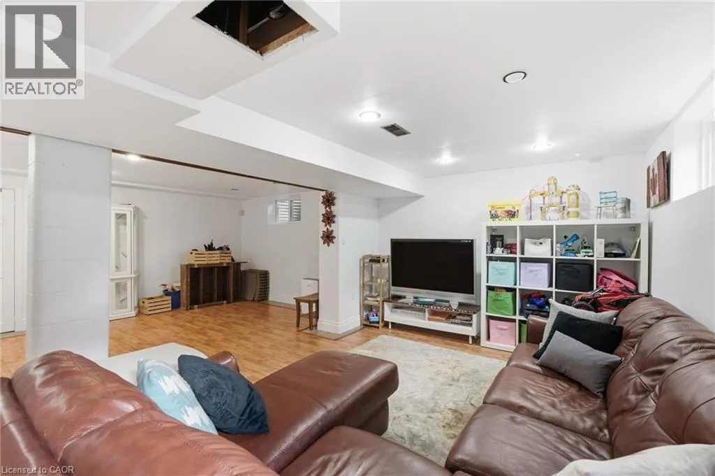 480 GOLF LINKS Road