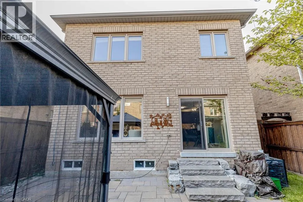 152 WESTON Drive