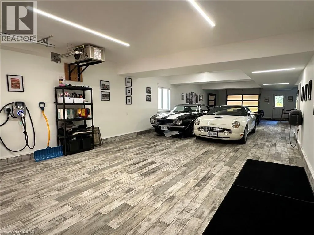 215 MAIN Street W