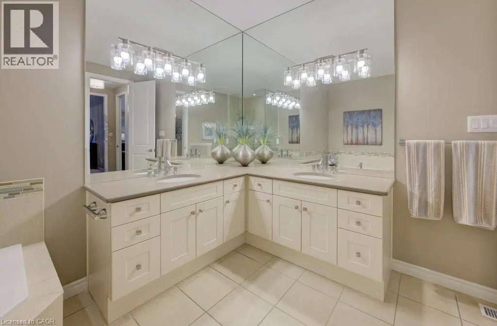 435 WINCHESTER Drive Unit# 20, #20