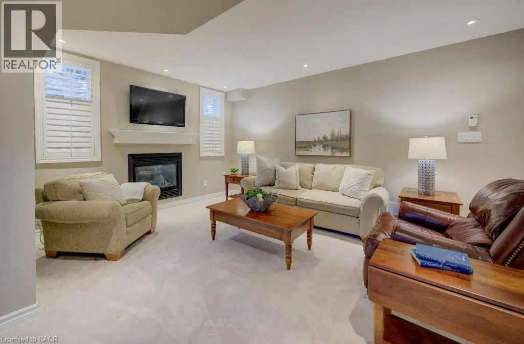 435 WINCHESTER Drive Unit# 20, #20