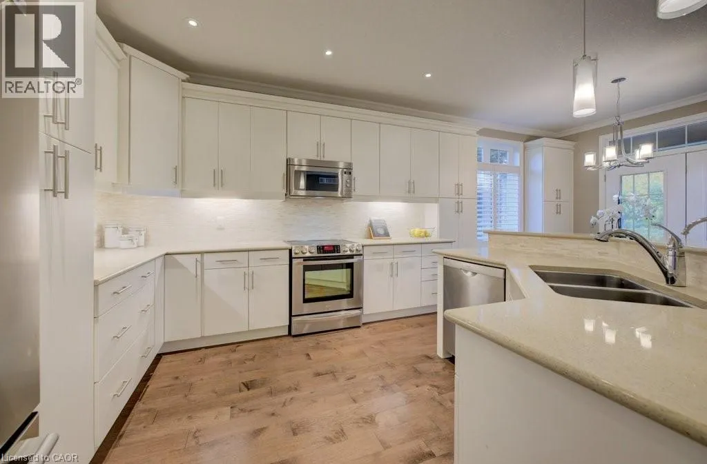 435 WINCHESTER Drive Unit# 20, #20