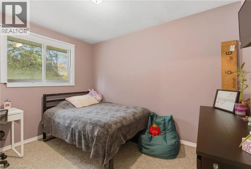 62 OSWEGO PARK Road