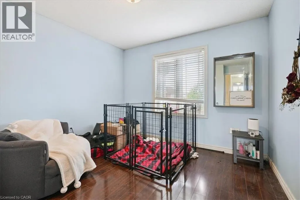 4496 COMFORT Crescent