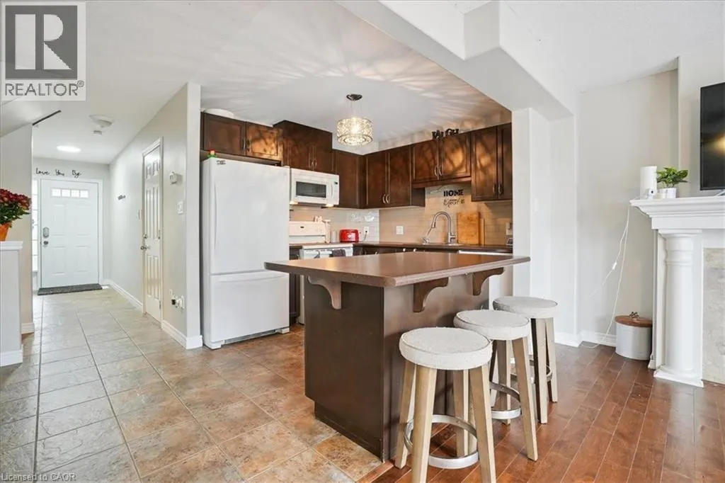 4496 COMFORT Crescent