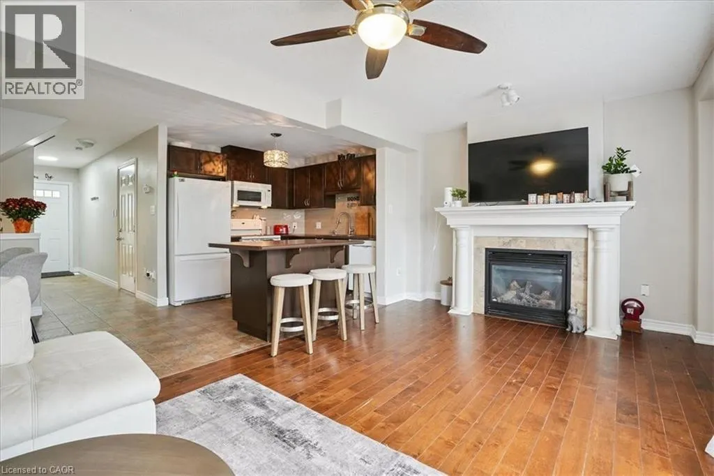 4496 COMFORT Crescent