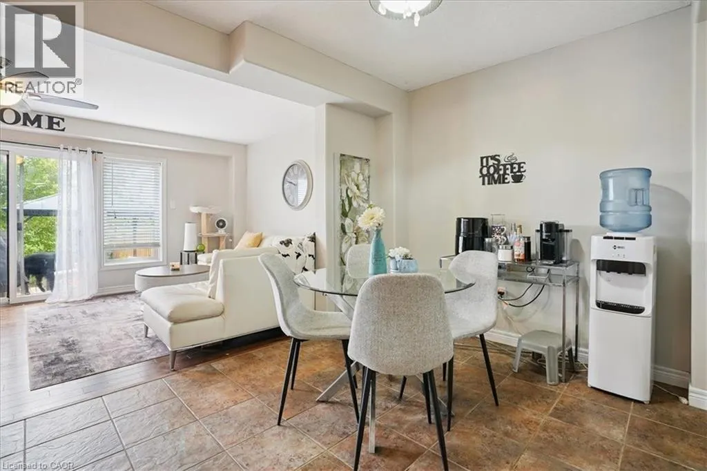 4496 COMFORT Crescent