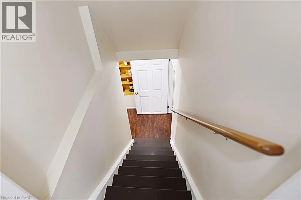 1528 EVANS Terrace