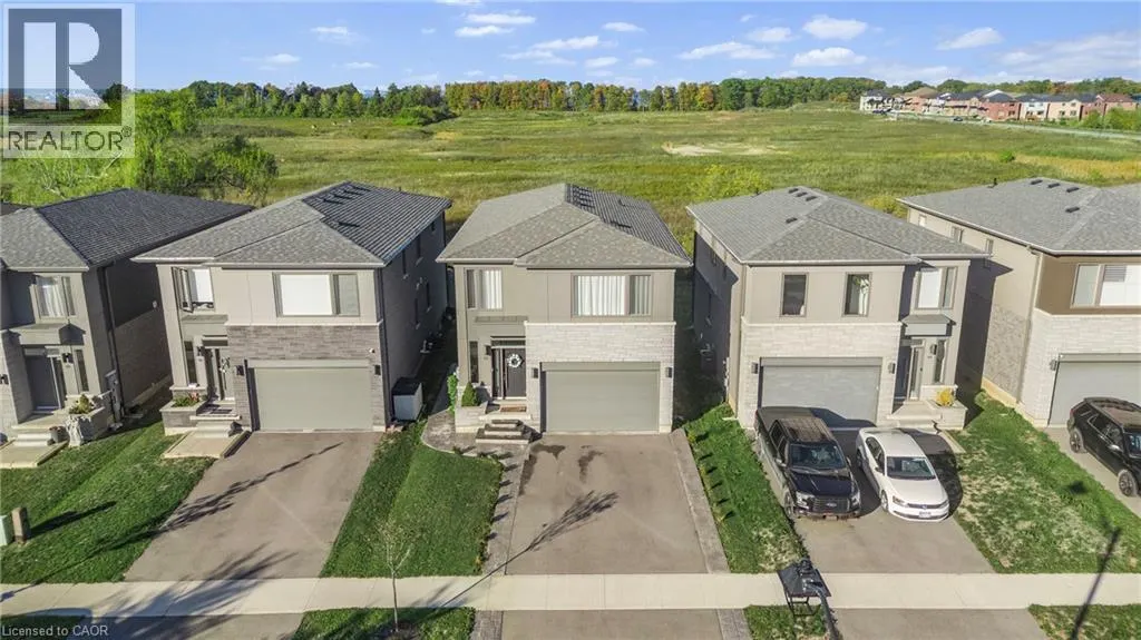 52 BEDROCK Drive