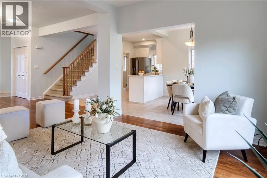 407 WOODROW Drive