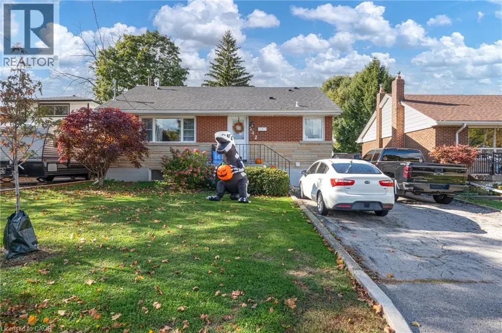 242 WEST 17TH Street Unit# Lower, #Lower
