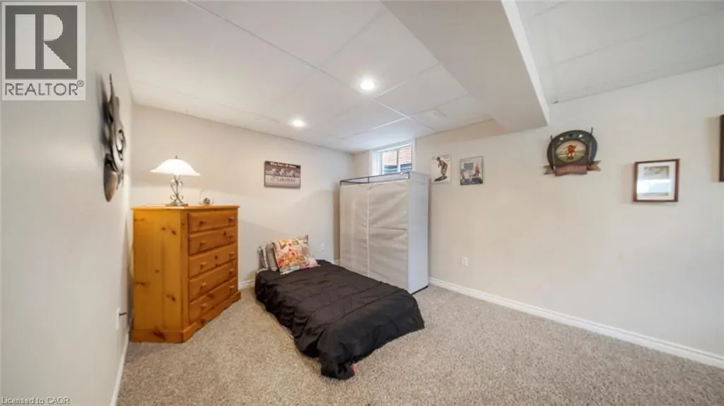 89 MANN Avenue