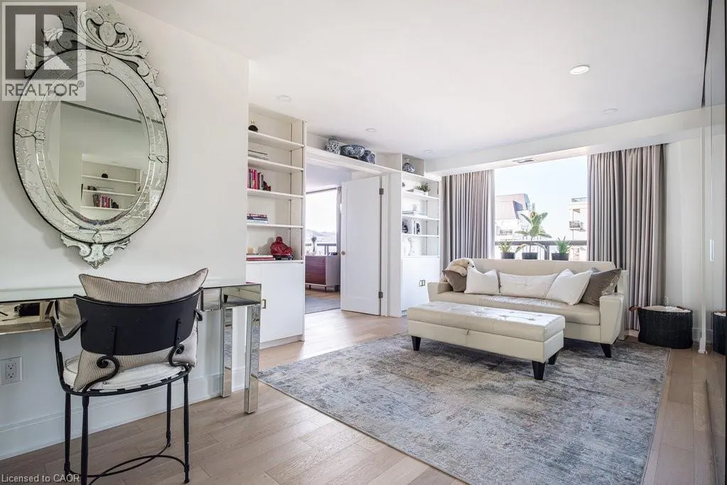 49 ROBINSON Street Unit# 900, #900