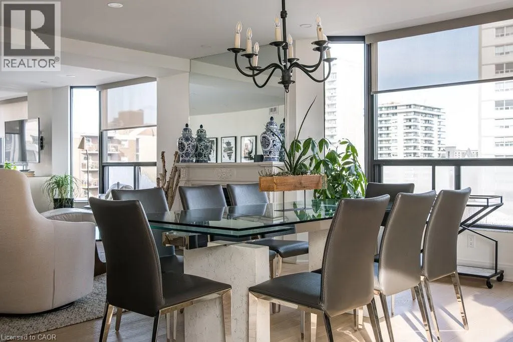 49 ROBINSON Street Unit# 900, #900