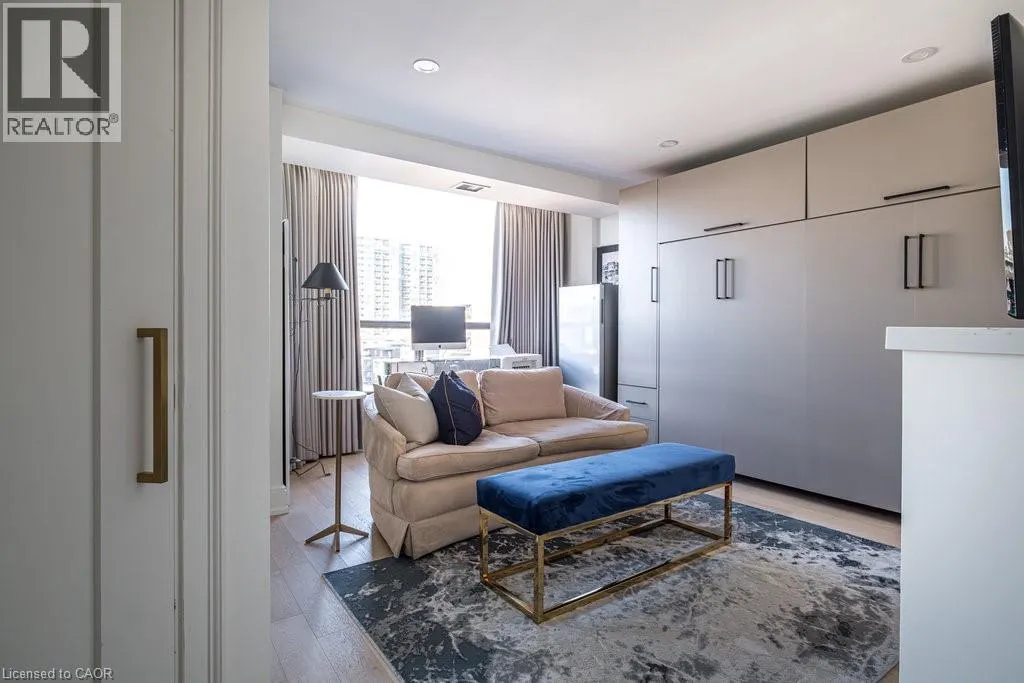 49 ROBINSON Street Unit# 900, #900
