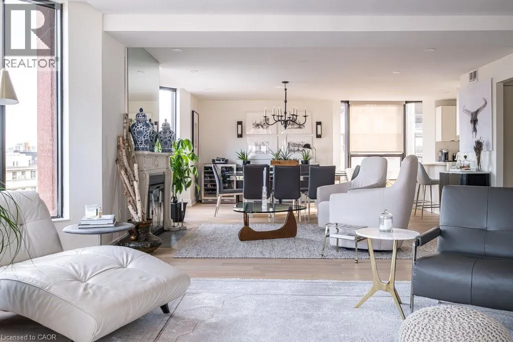 49 ROBINSON Street Unit# 900, #900