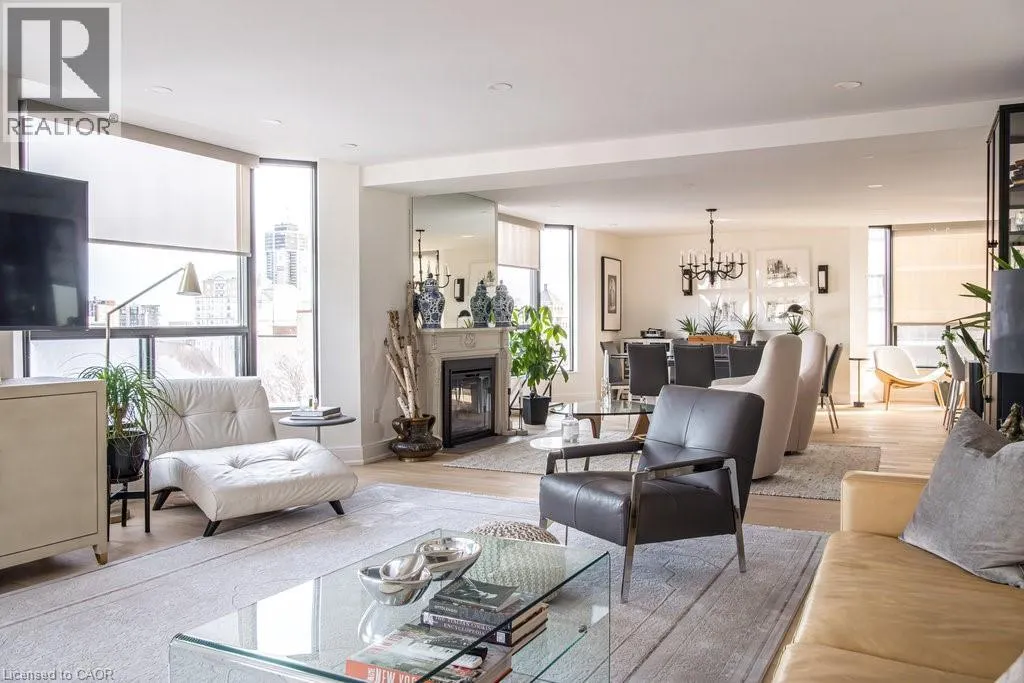 49 ROBINSON Street Unit# 900, #900