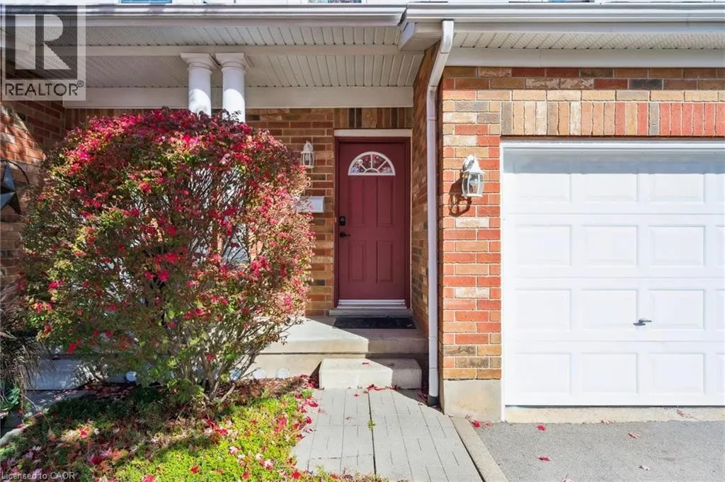 151 CLAIRFIELDS Drive Unit# 3, #3