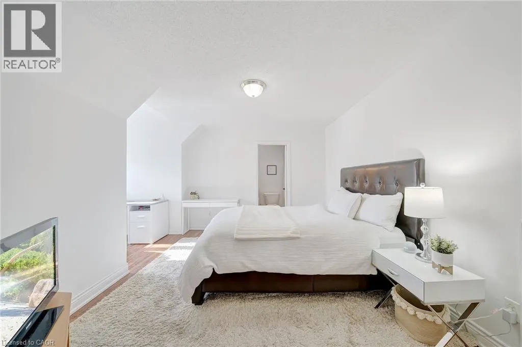 860 SOMERVILLE Terrace