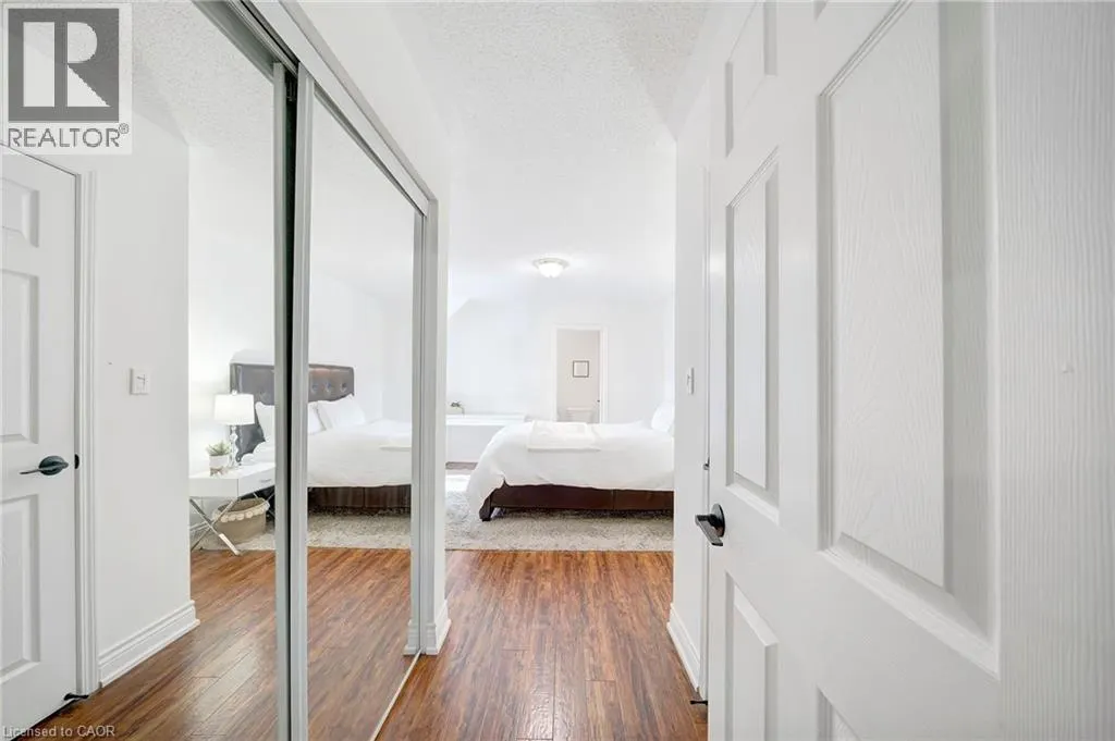 860 SOMERVILLE Terrace