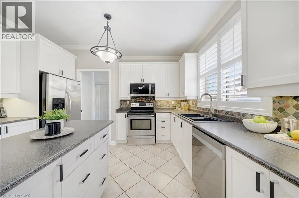 860 SOMERVILLE Terrace