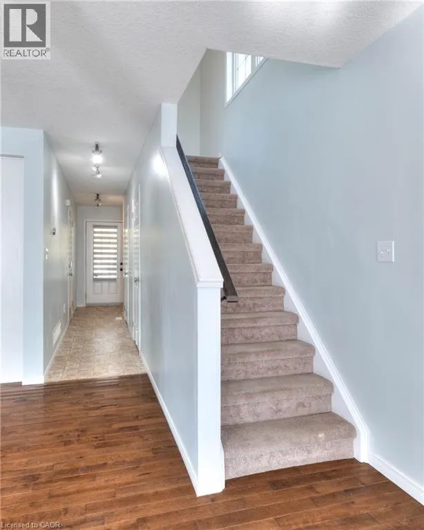 85 BANKSIDE Drive Unit# C17, #C17