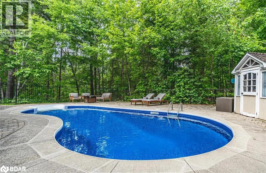 24 WILLOW BAY Drive