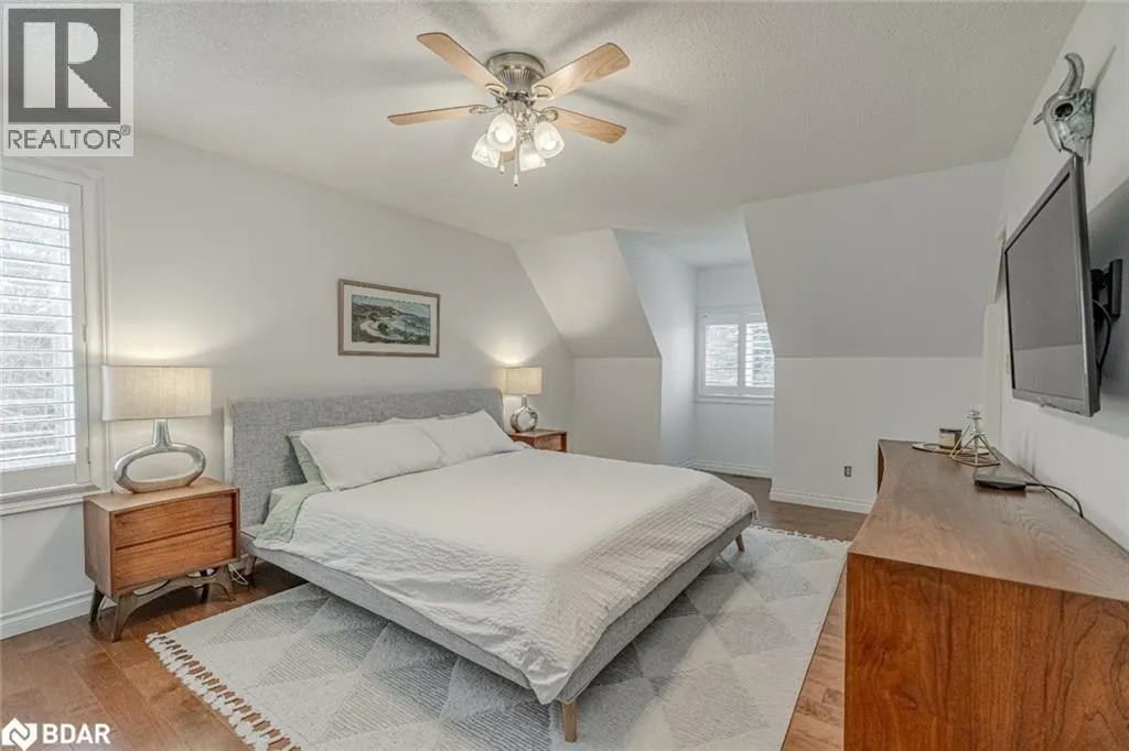 24 WILLOW BAY Drive