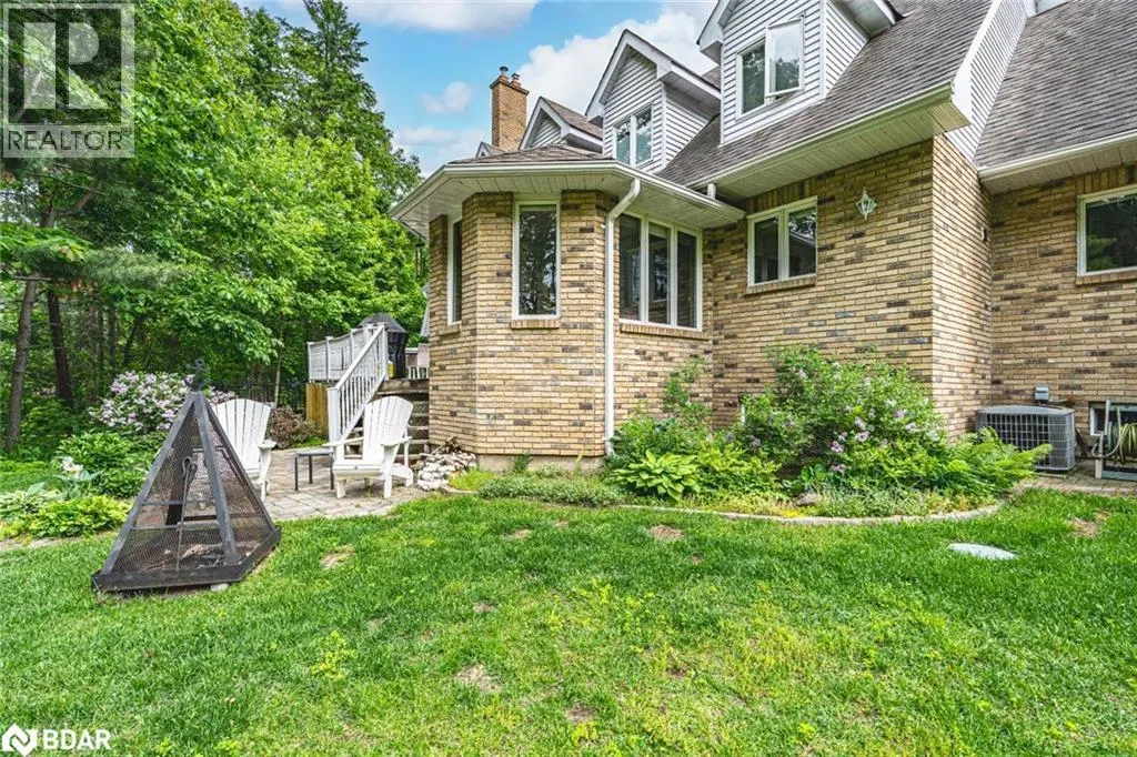 24 WILLOW BAY Drive