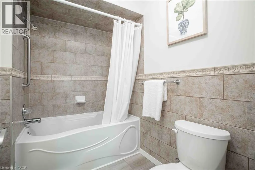 2559 KINGSBERRY Crescent