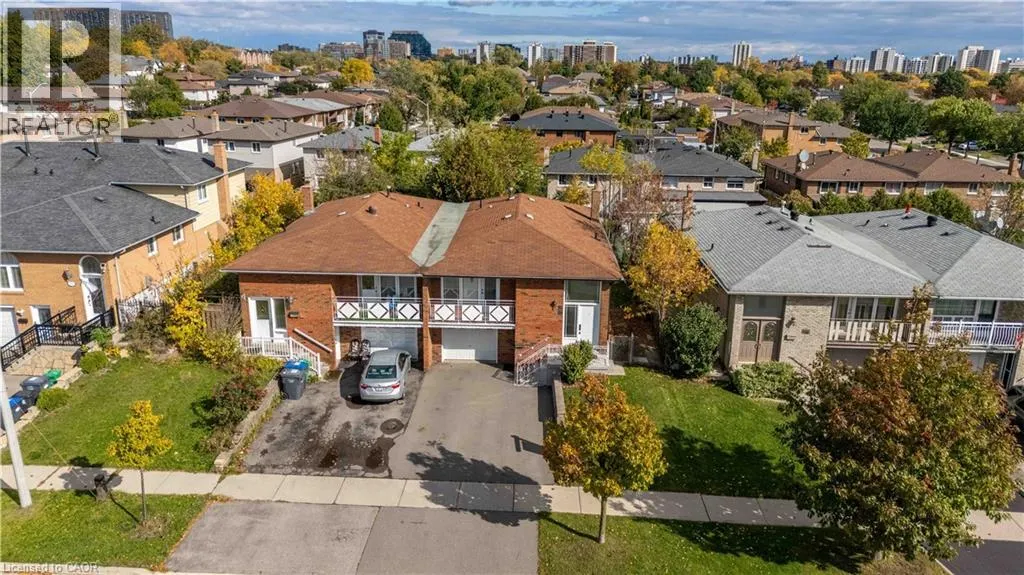 2559 KINGSBERRY Crescent