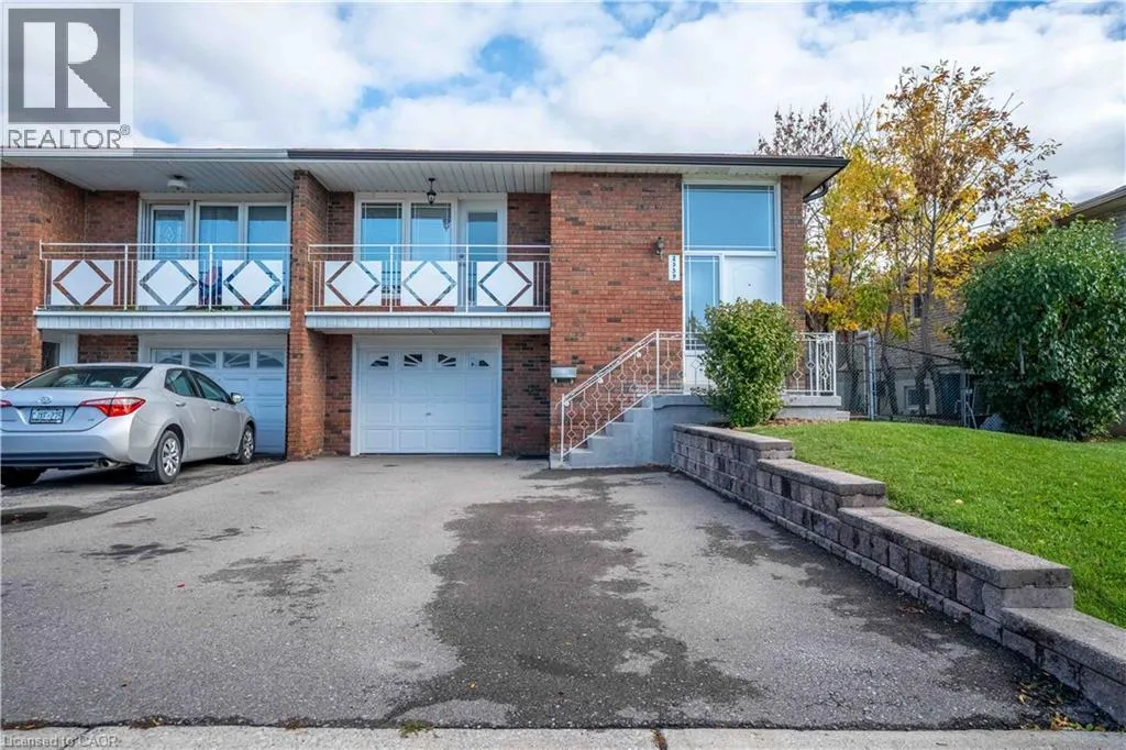 2559 KINGSBERRY Crescent