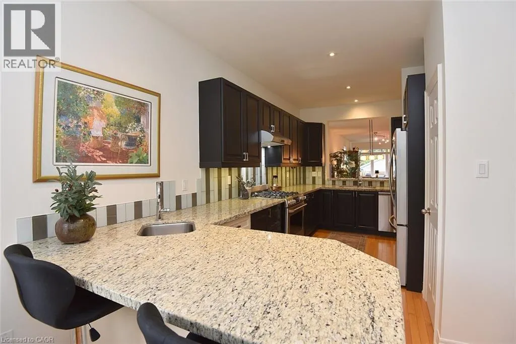 35 RIDING PARK Place