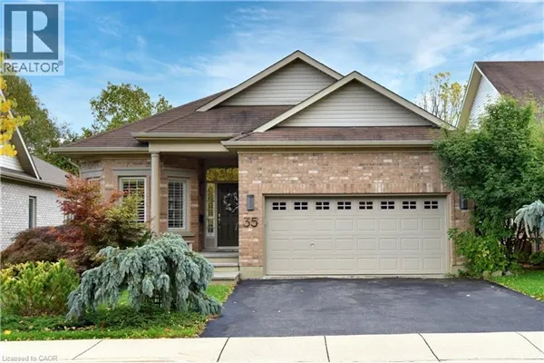 35 RIDING PARK Place