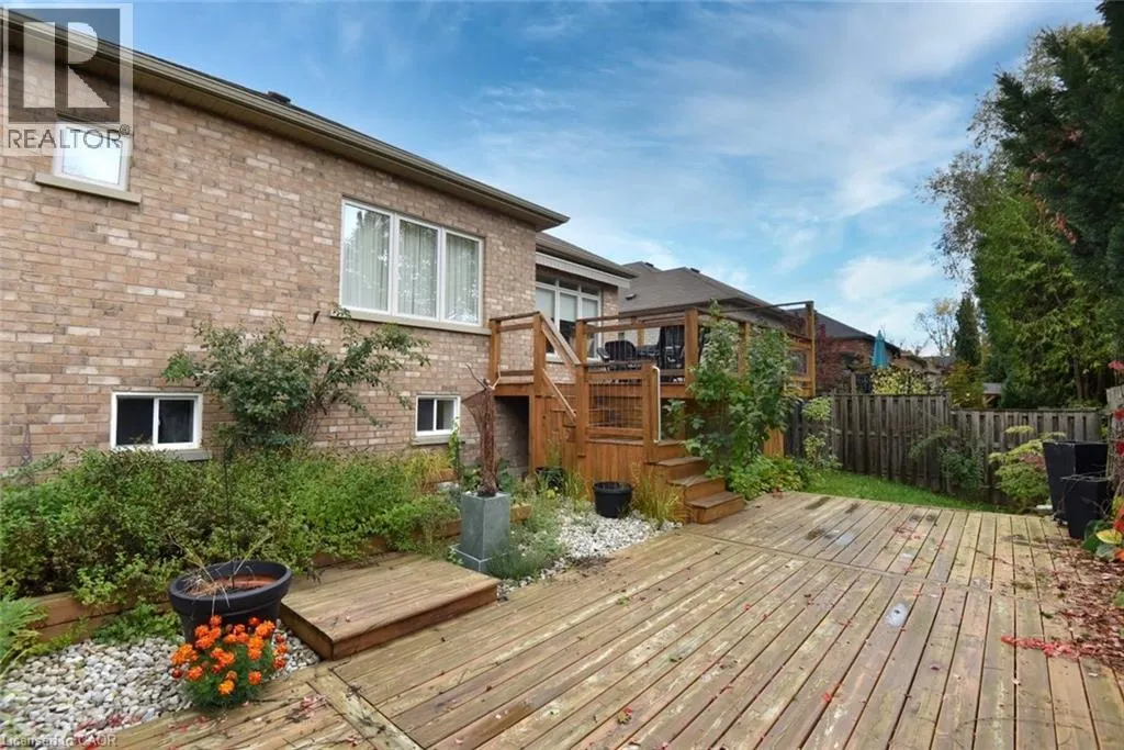 35 RIDING PARK Place