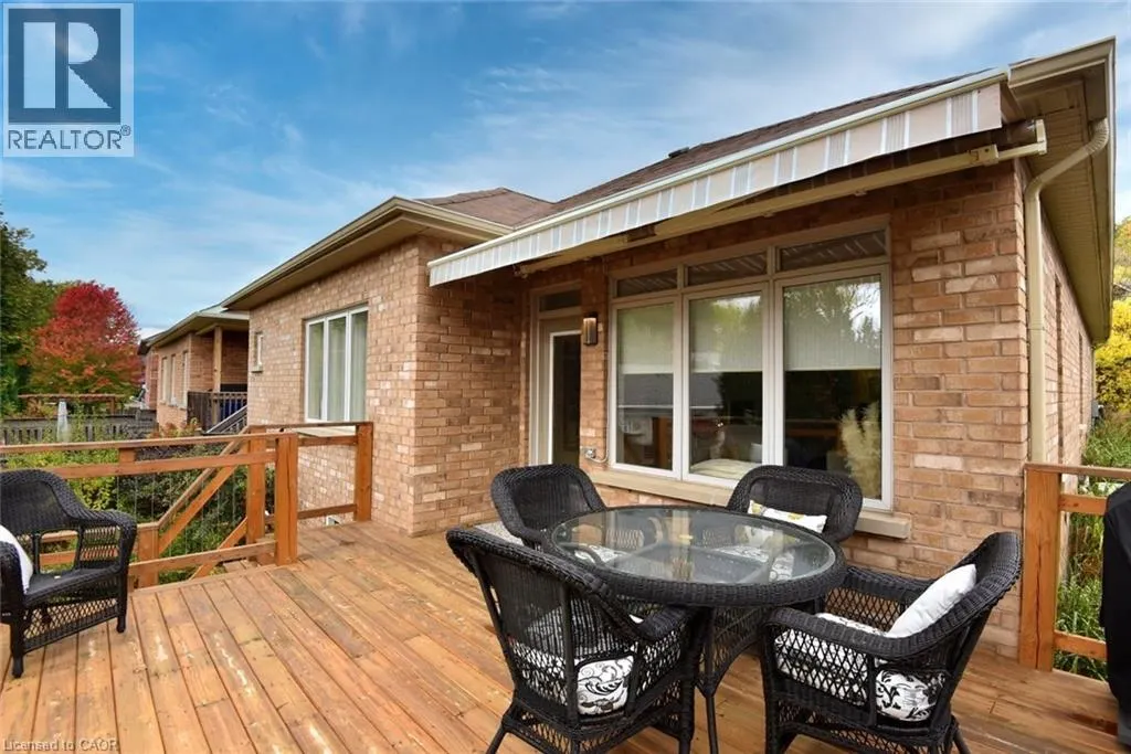 35 RIDING PARK Place