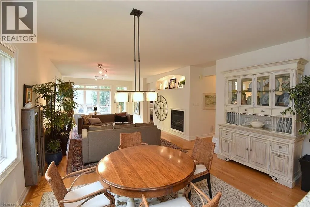 35 RIDING PARK Place