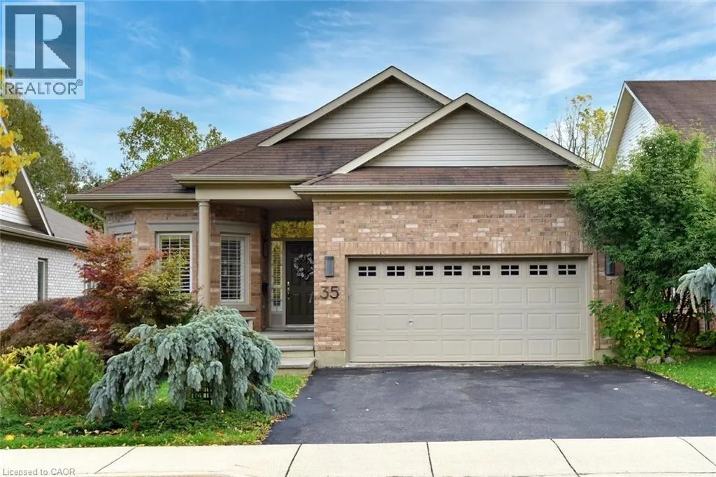 35 RIDING PARK Place