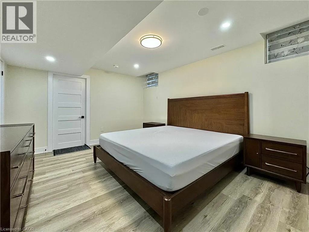 23 MOSSGROVE Drive Unit# LOWER, #LOWER
